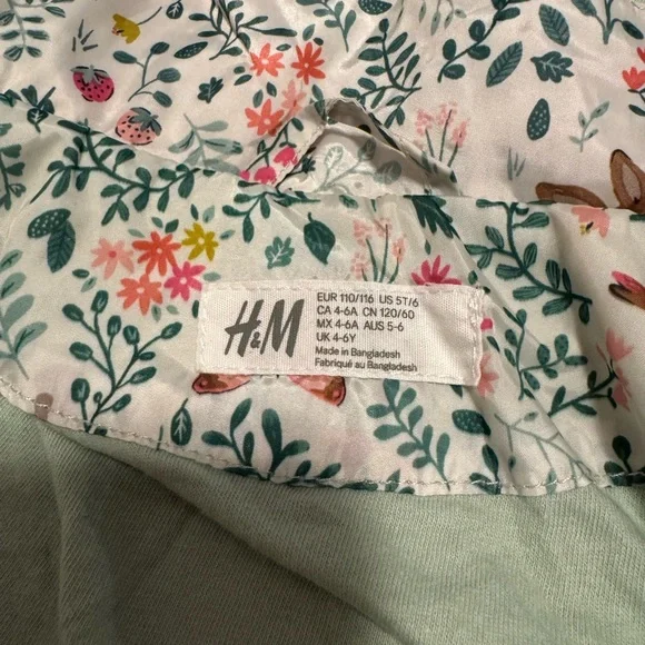 H&M Kid’s Windbreaker Jacket with Removable Hood Size 5T/6 - Picture 7 of 9